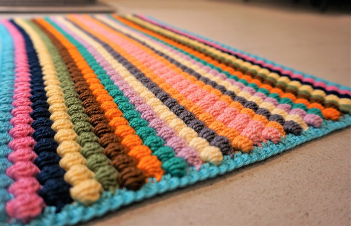 How to Make Crochet Rug Using a Crochet Hook Go Get Yourself