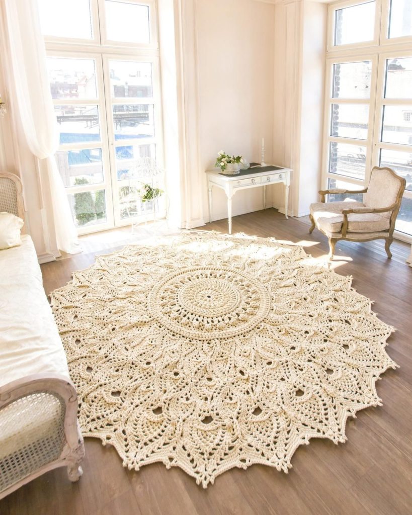 How to Make Crochet Rug Using a Crochet Hook - Go Get Yourself